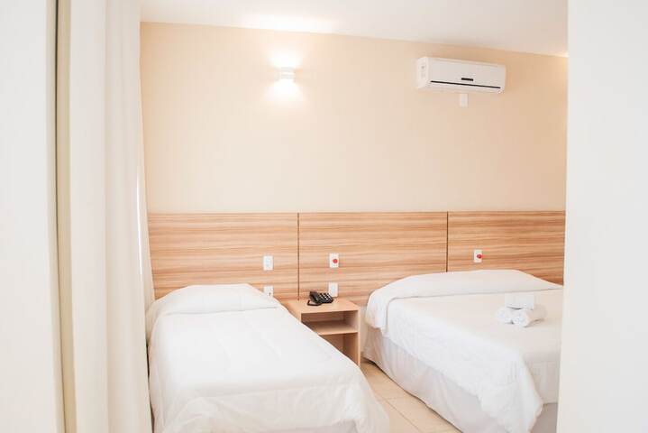 Room 10 of 145