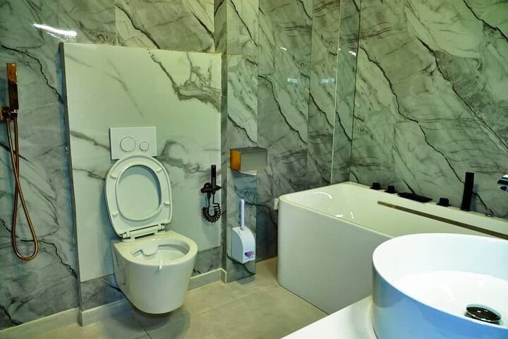 Room 20 of 29