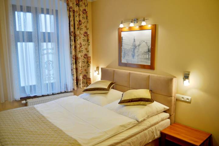 Room 30 of 91