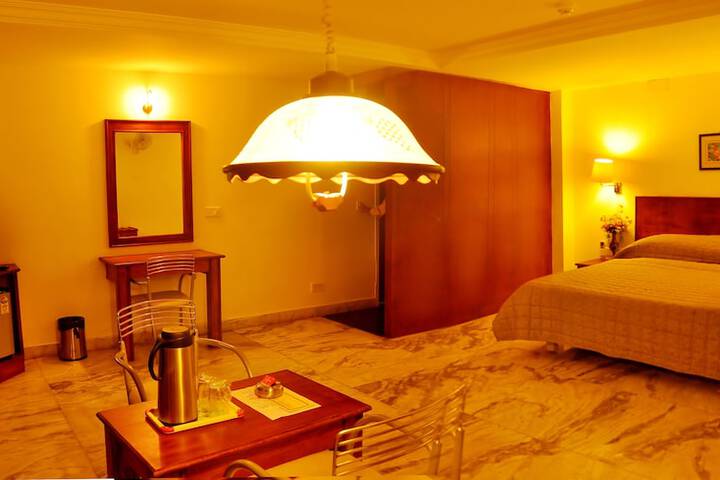 Room 16 of 33