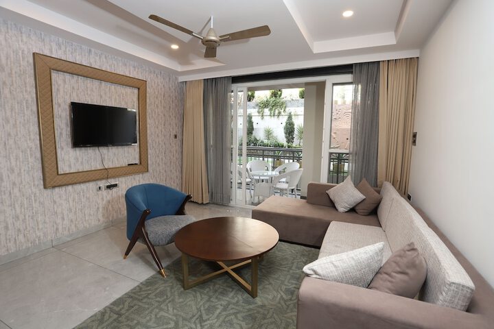 Room 30 of 58