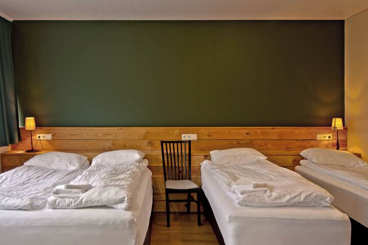 Room 21 of 72