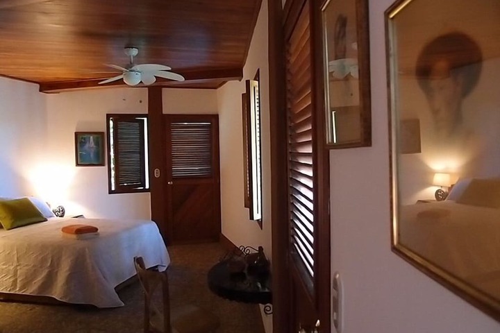 Room 3 of 39