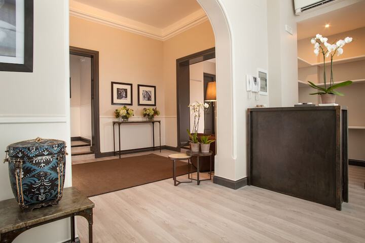 Guest Lobby