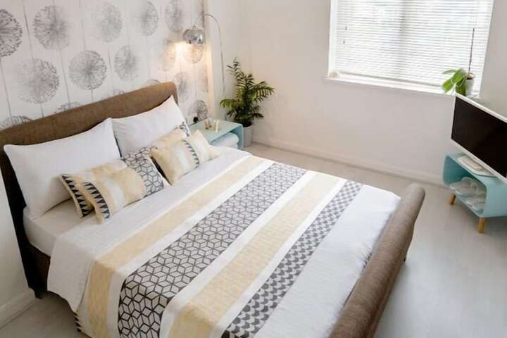 Room 3 of 46
