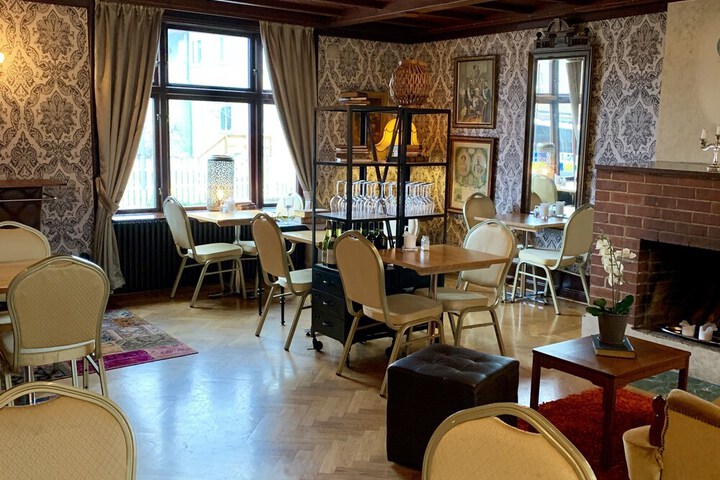 Room 43 of 72