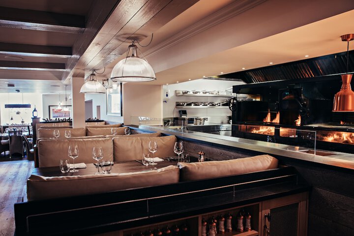Dining 61 of 87