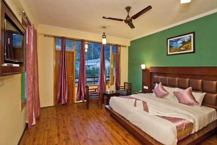 Mountain View Hotel Tribhuwan Ranikhet