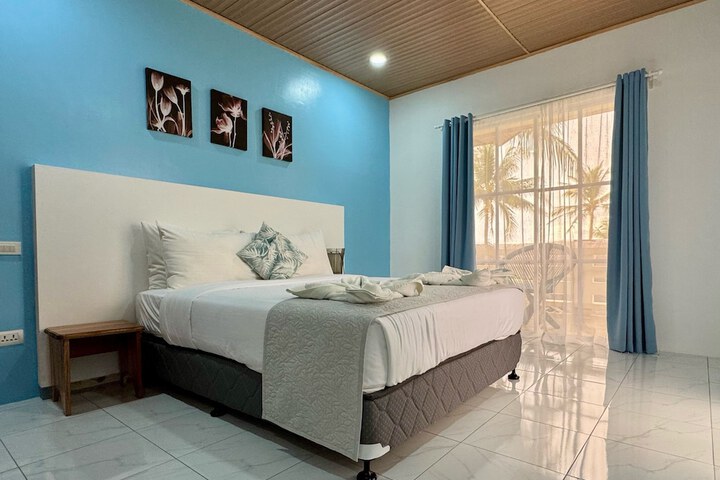 Room 20 of 65