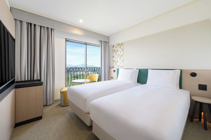 Room 4 of 41