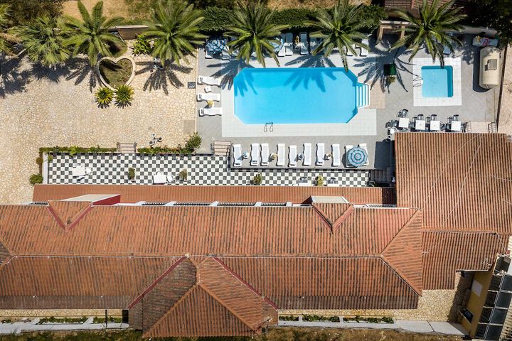Hotel 33 of 41