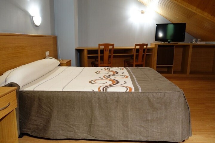 Room 12 of 62