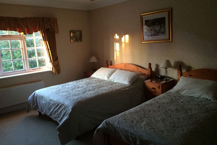 Room 8 of 28