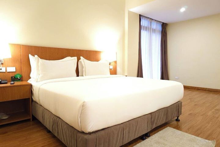 Room 12 of 34