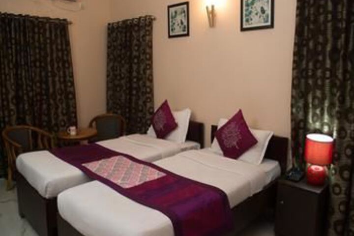 Room 14 of 22