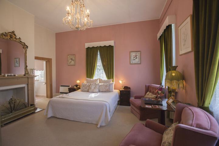Room 13 of 70