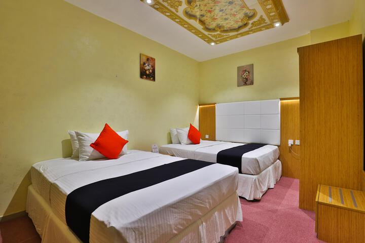 Room 6 of 22