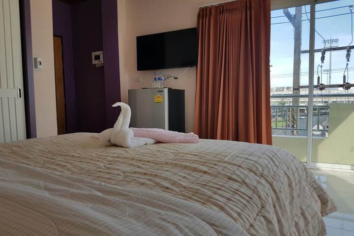 Room 9 of 20