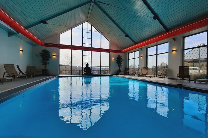 Pool Hotel
