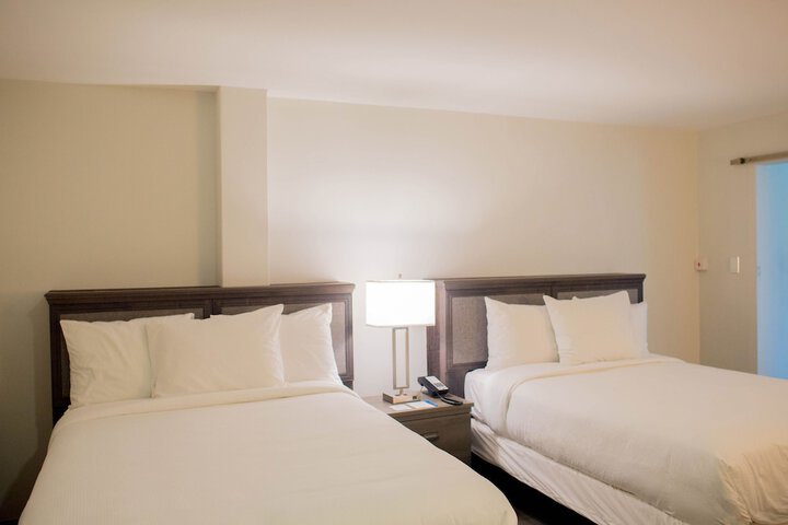 Room 14 of 34