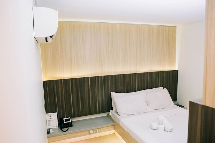 Room 7 of 29