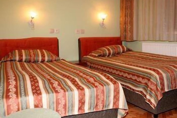 Room 8 of 20