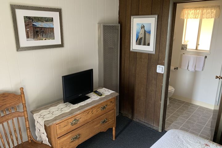 Classic Double Room 1 Queen Bed (7 of 33)