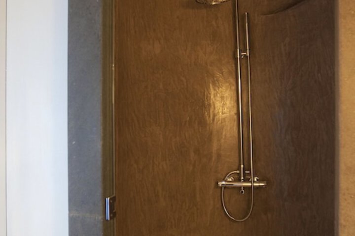 Room 133 of 170