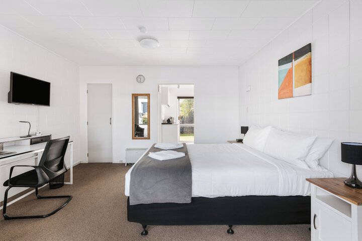 Room 35 of 71