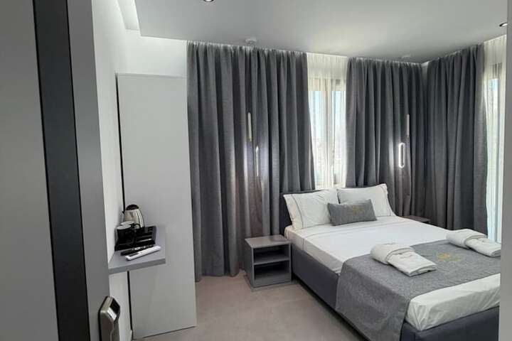 Room 49 of 164