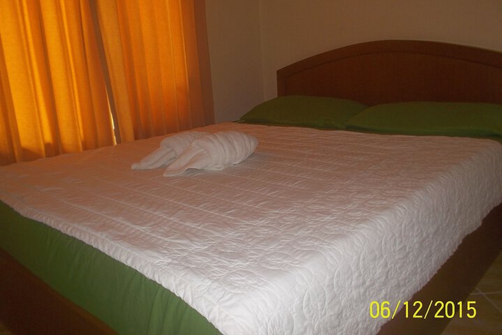Room 27 of 36