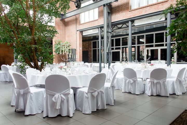 Ballroom/Hall 56 of 76