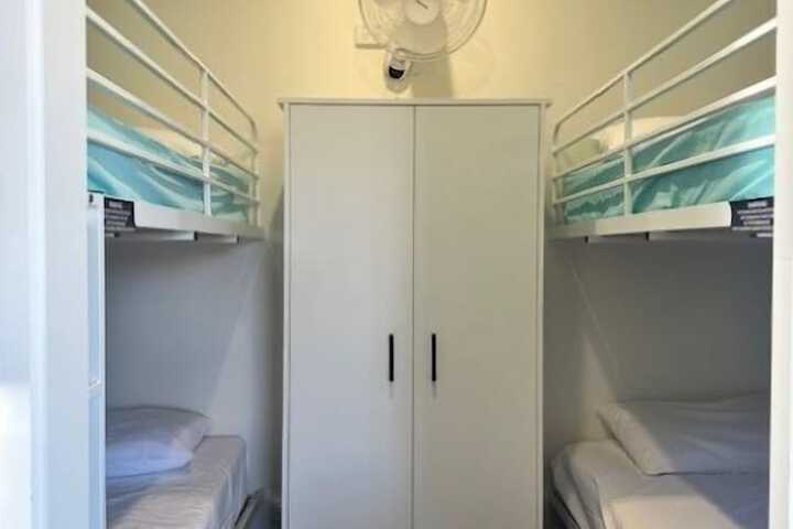 Room 16 of 94