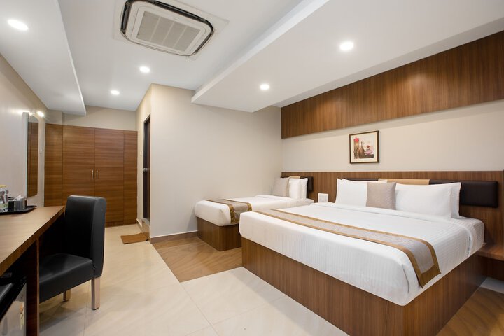Room 8 of 36