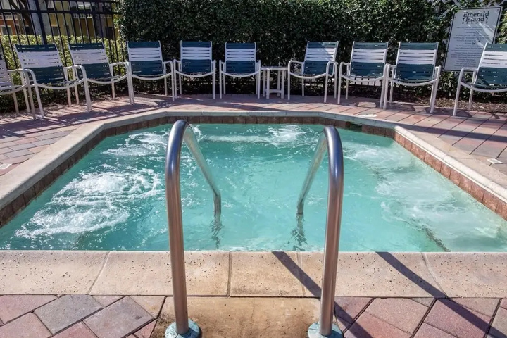 Pool 12 of 21