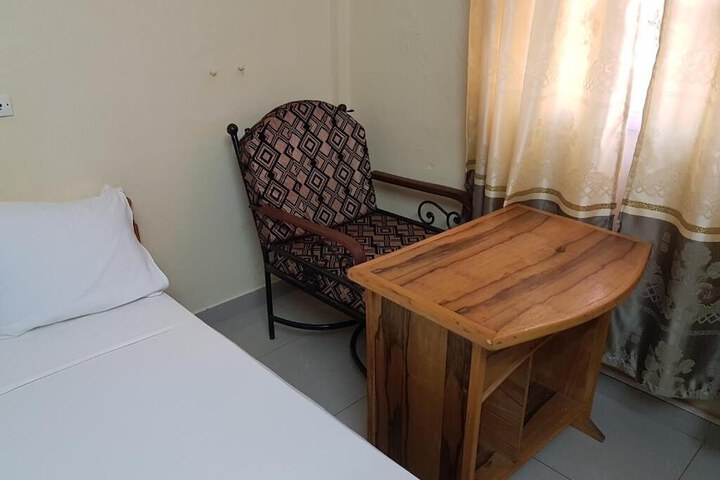 Room 11 of 23