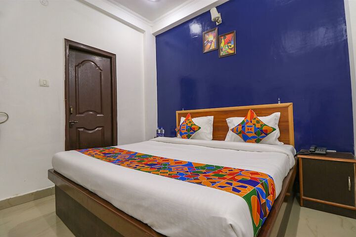 Room 16 of 27