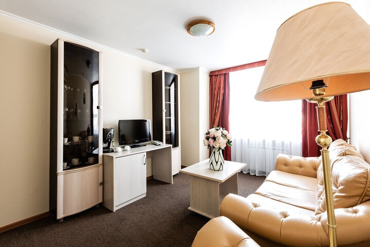 Room 48 of 102