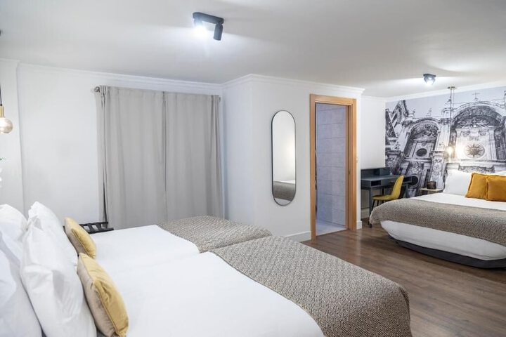 Room 3 of 31