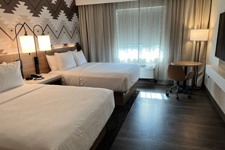Room 7 of 53