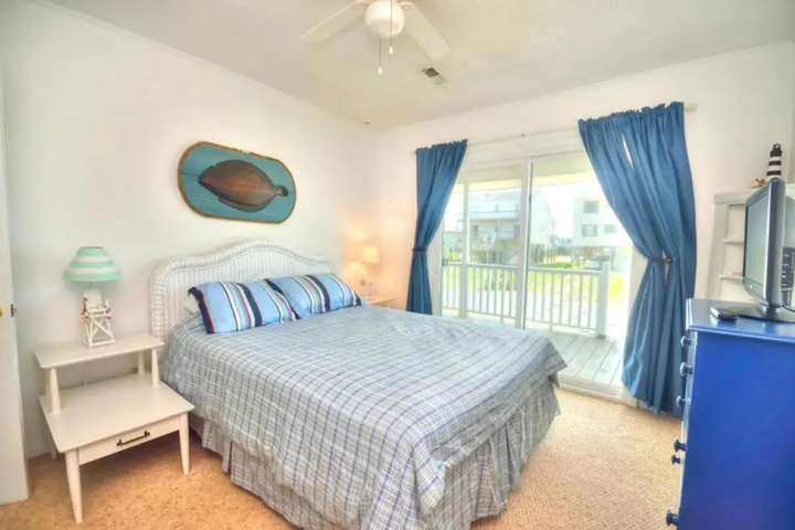 Room 6 of 15