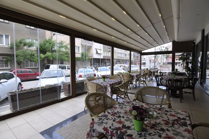 Hotel Entry