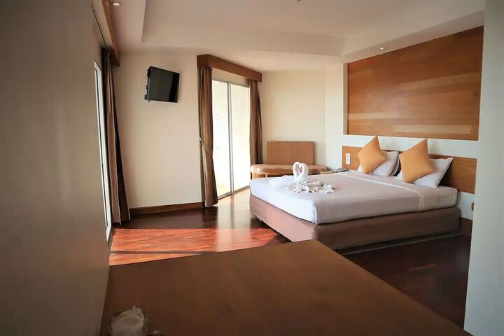 Room 17 of 43