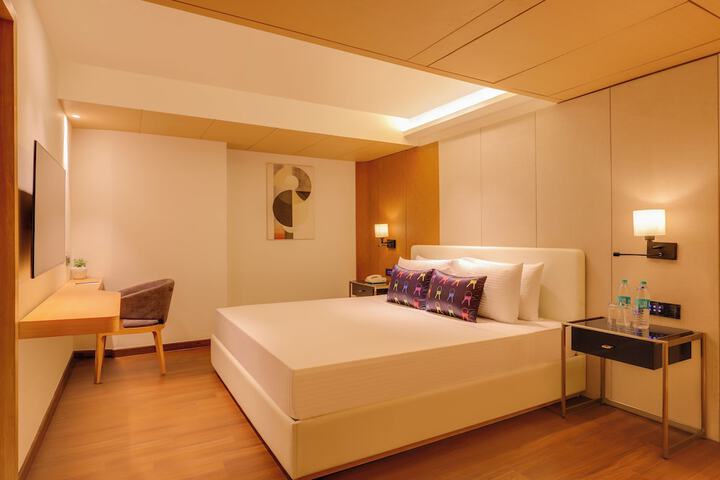 Room 17 of 47