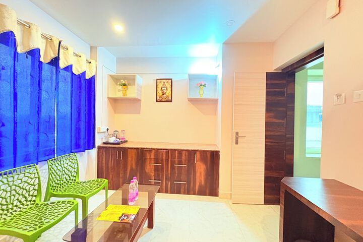 Room 30 of 44