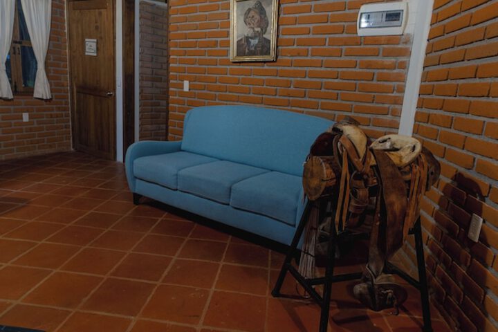 Room 99 of 193