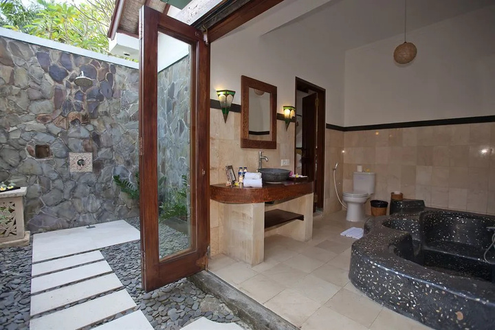 Bath Interior