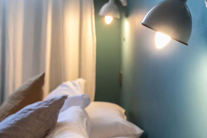 Room 34 of 128