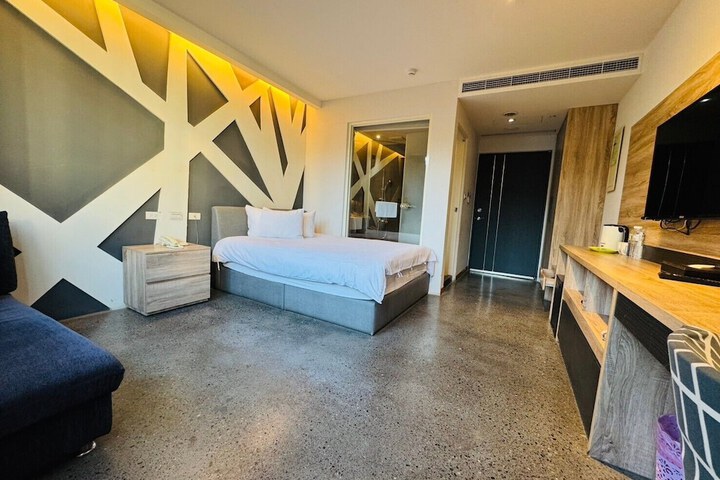 Room 53 of 118