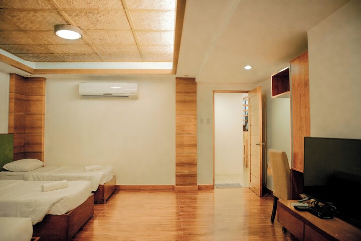 Room 21 of 70